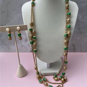 Vintage 1960s Celebrity NY necklace and earring set with faux jade and pearls
